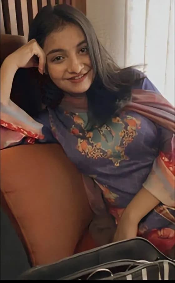 Horny Sexy Bangladeshi Babe Showing Her Boobs And Twerking Her Ass With Horny Moves