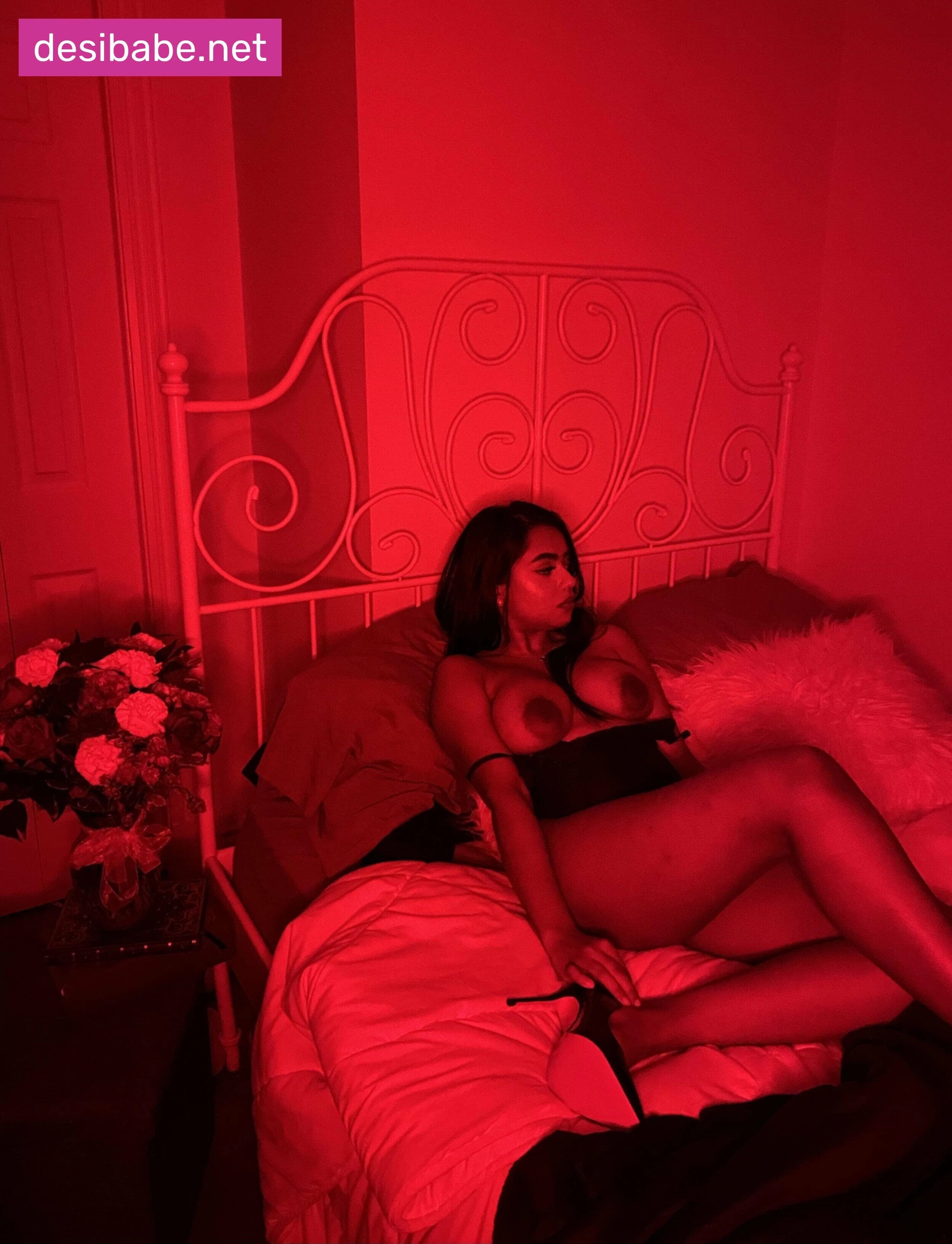 Image of NRI Busty Babe Leaked Full Nude Selfie Show Big Tight Boobs Ass Pics