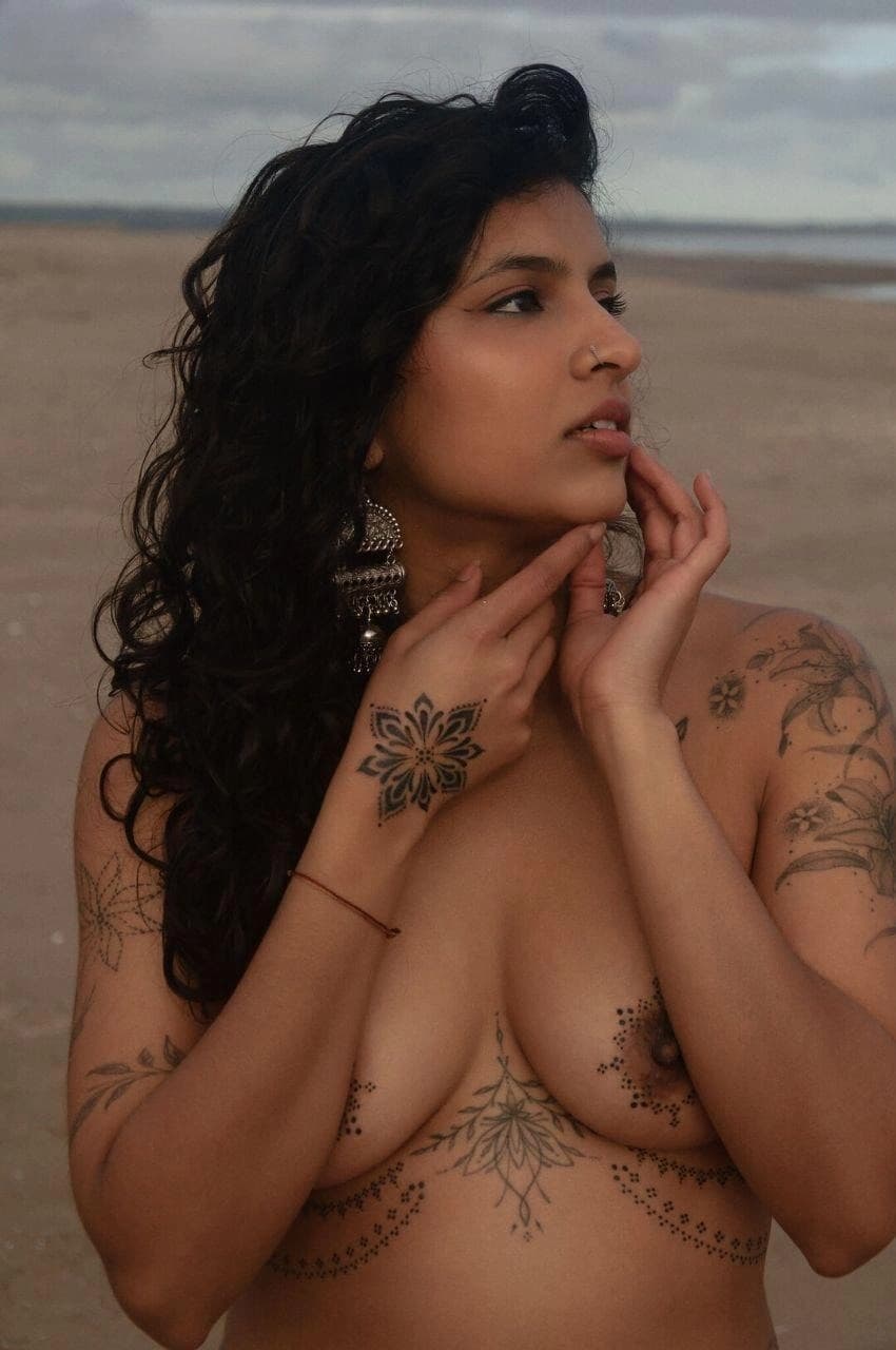 Stunning Model Hairy Pussy Tattooed Body Full Nude Hottest Outdoor Photoshoot