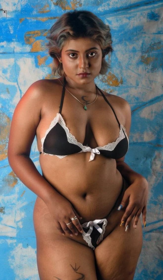 Famous Bengali Model Darshana Chatterjee Fully Nude Boobs And Pussy Showering Video
